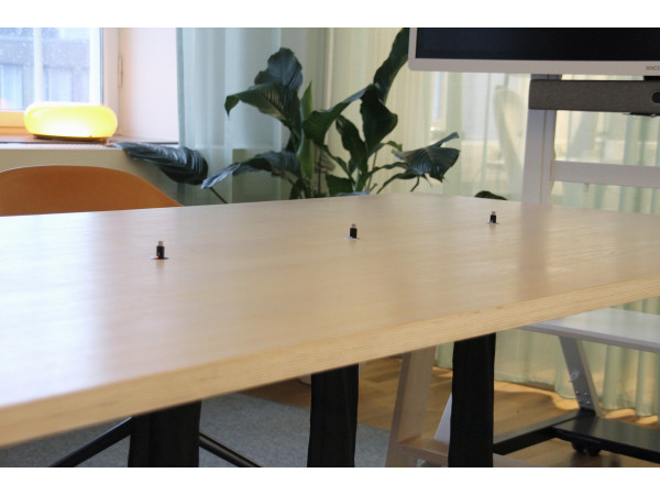 Socket, pull out, LED button, black