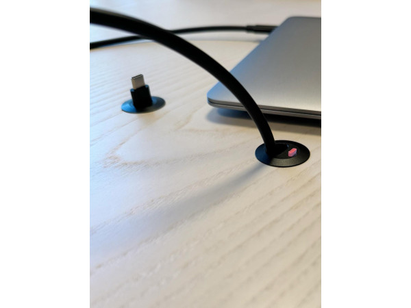 Socket, pull out, LED button, black